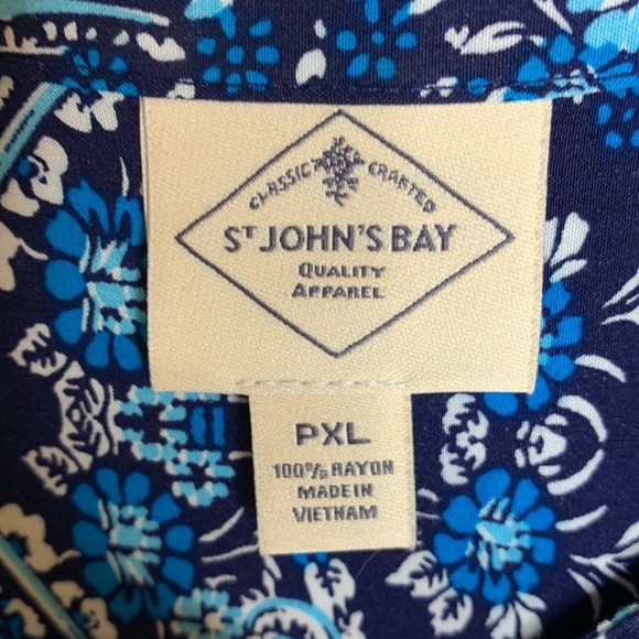ST. JOHN'S BAY BLOUSE*** - Picture 3 of 4